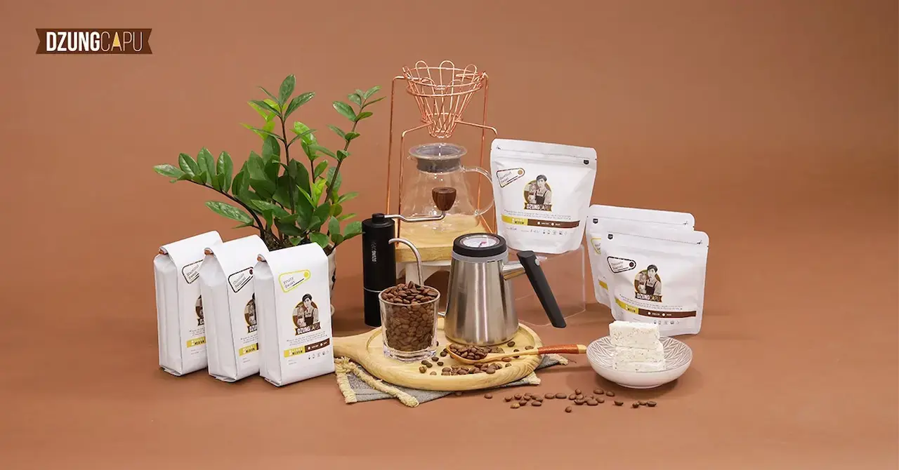 Dzungcapu Cung Cấp 100% Cà Phê Hạt Arabica, Được Chính Tay Dzungcapu Lựa Chọn Và Rang Mộc, Mang Đến Cho Bạn Ly Cà Phê Nguyên Chất, Sạch Lành Với Hương Thơm Dịu Ngọt Lan Tỏa Trong Vòm Họng